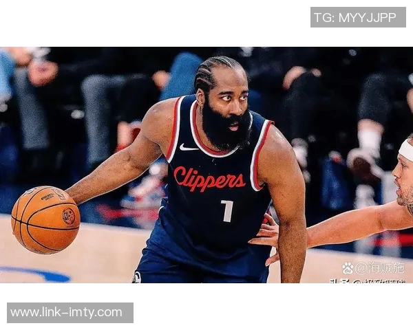 考辛斯直言快船已无希望哈登小卡球迷身份难掩球队困境